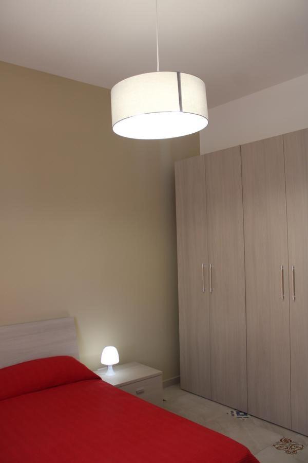 Apartamento La Stanza Vicino Al Mare , Una Camera Da Letto E Bagno Con Balcone Vista Mare Balestrate Exterior foto