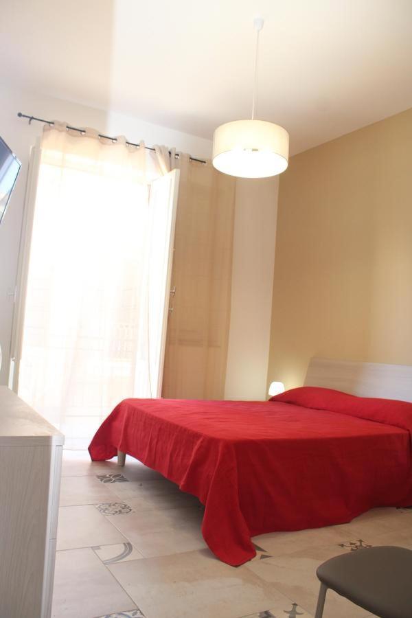 Apartamento La Stanza Vicino Al Mare , Una Camera Da Letto E Bagno Con Balcone Vista Mare Balestrate Exterior foto